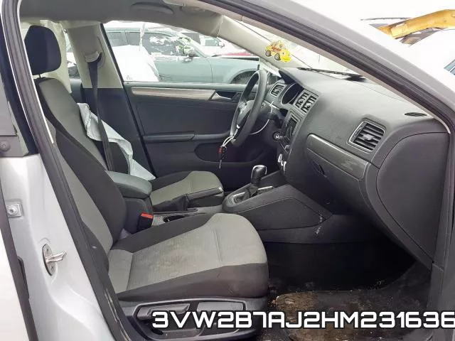3VW2B7AJ2HM231636