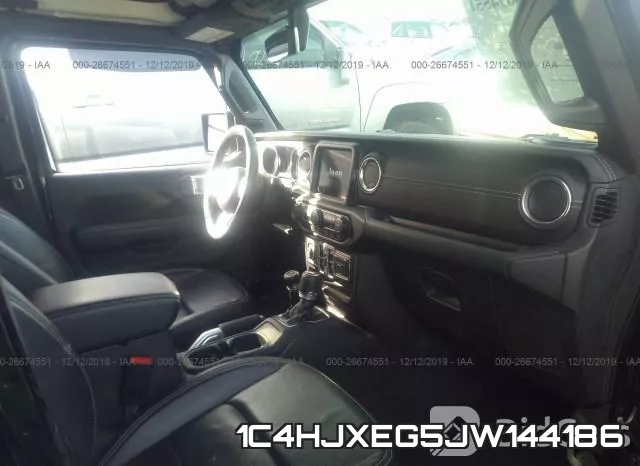 1C4HJXEG5JW144186_5.webp