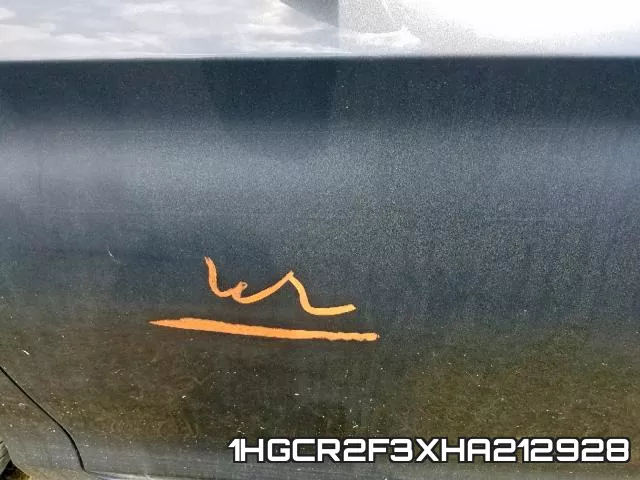 1HGCR2F3XHA212928_9.webp