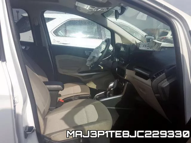 MAJ3P1TE8JC229330_5.webp