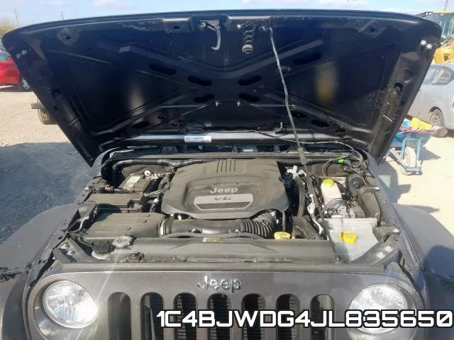 1C4BJWDG4JL835650_7.webp