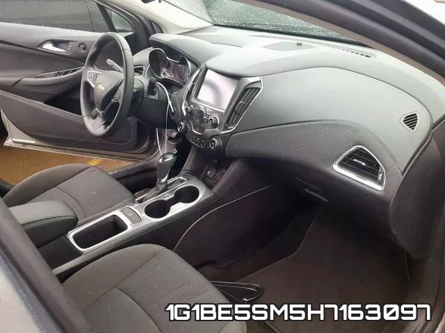 1G1BE5SM5H7163097_5.webp
