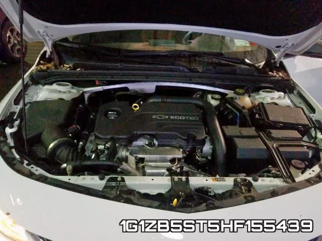 1G1ZB5ST5HF155439