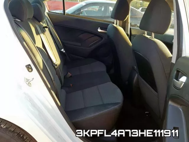 3KPFL4A73HE111911_6.webp