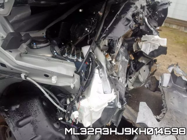 ML32A3HJ9KH014698_9.webp