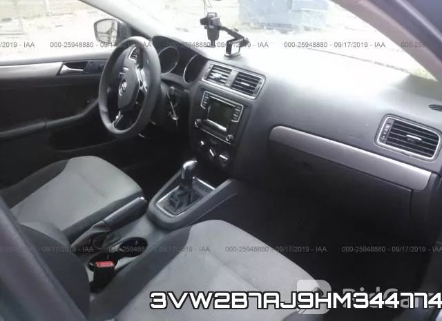 3VW2B7AJ9HM344774_5.webp