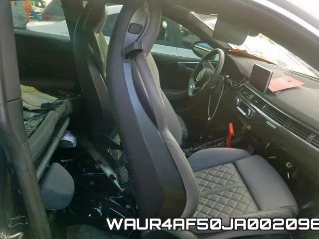 WAUR4AF50JA002098_5.webp