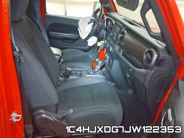 1C4HJXDG7JW122353_5.webp