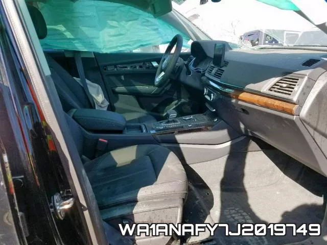 WA1ANAFY7J2019749_5.webp