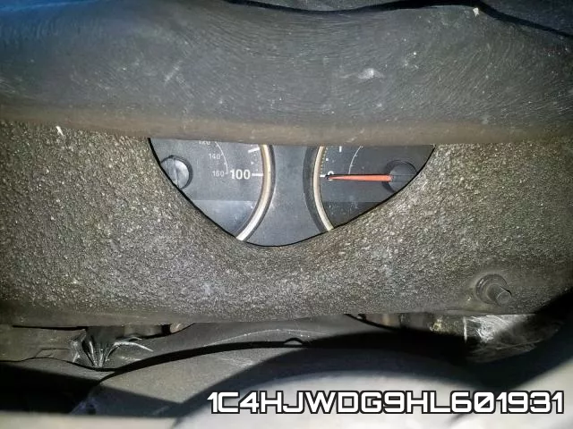 1C4HJWDG9HL601931_8.webp
