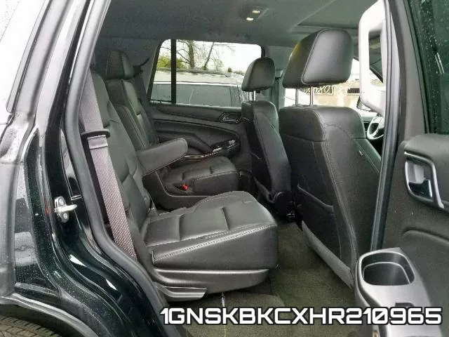 1GNSKBKCXHR210965_6.webp
