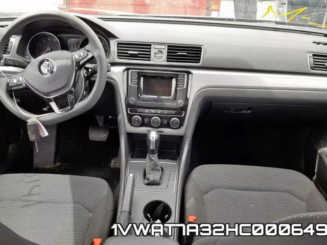 1VWAT7A32HC000649