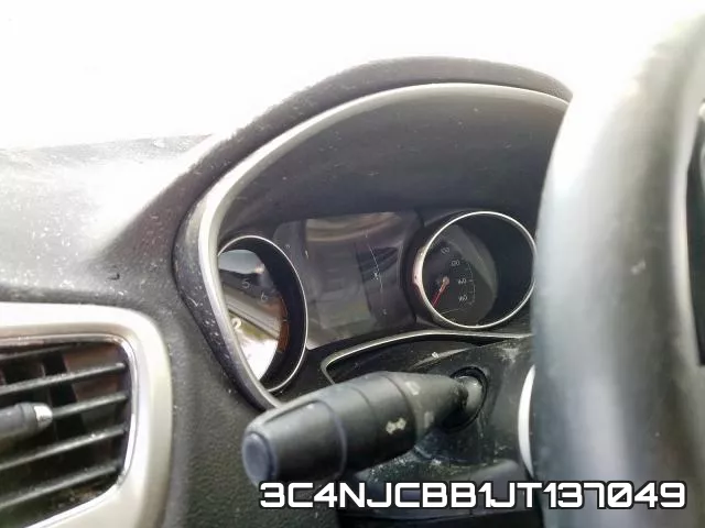 3C4NJCBB1JT137049_8.webp