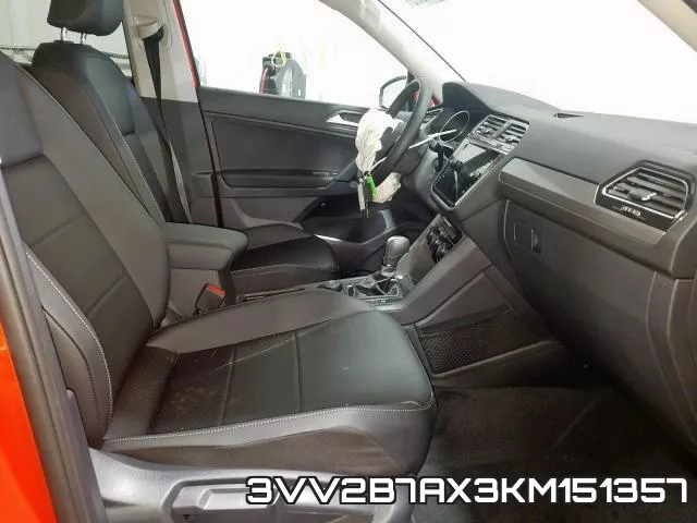 3VV2B7AX3KM151357_5.webp