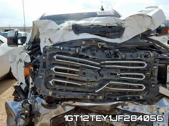 1GT12TEY1JF284056_7.webp