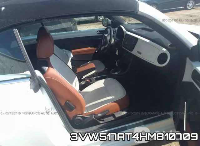 3VW517AT4HM810709_5.webp