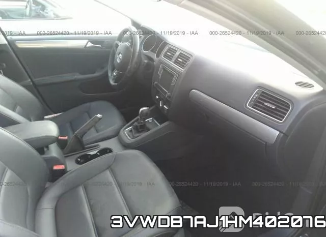 3VWDB7AJ1HM402076_5.webp