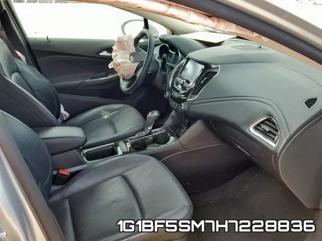 1G1BF5SM7H7228836_5.webp