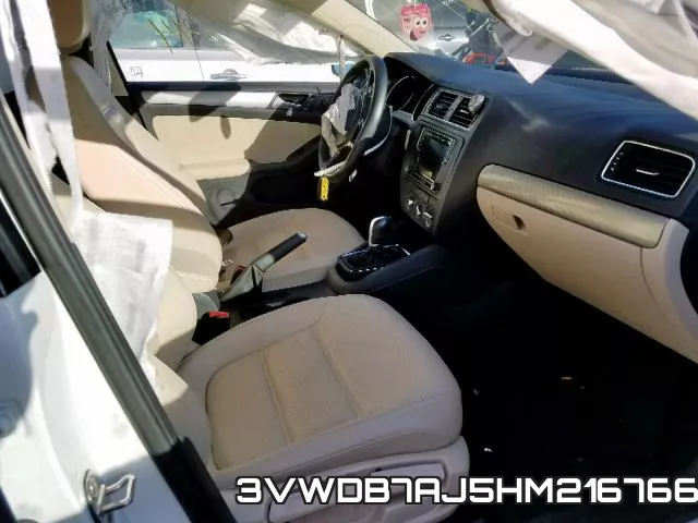 3VWDB7AJ5HM216766_5.webp
