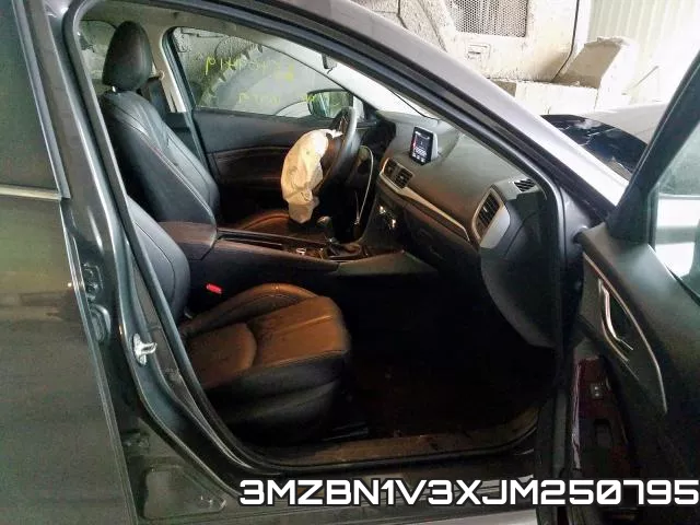 3MZBN1V3XJM250795_5.webp