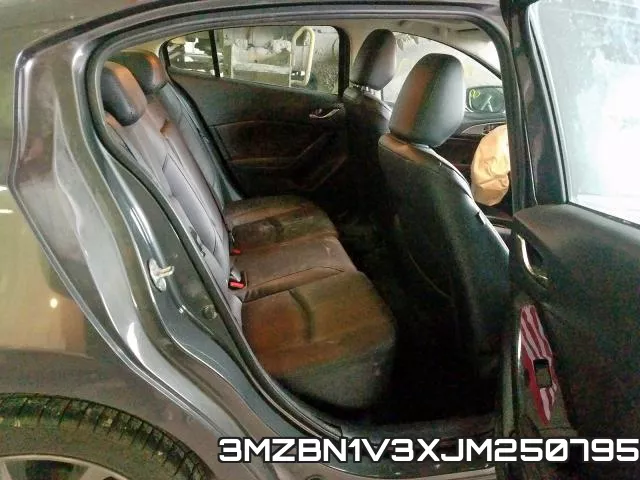 3MZBN1V3XJM250795_6.webp