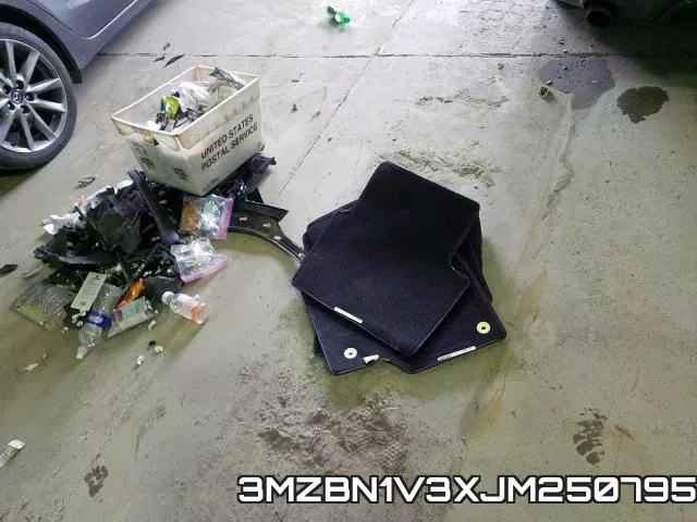 3MZBN1V3XJM250795