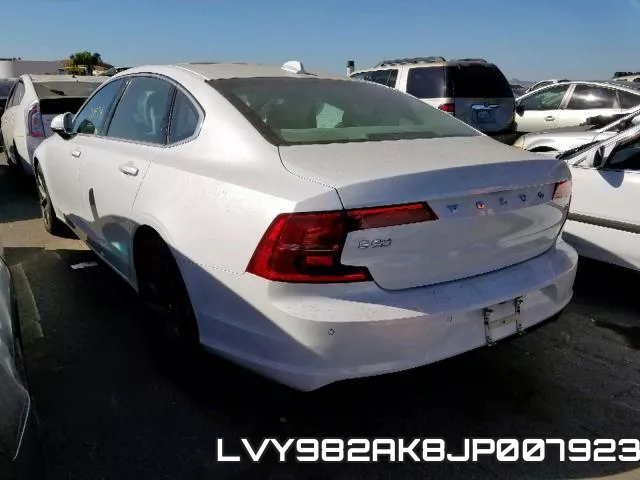 LVY982AK8JP007923_3.webp
