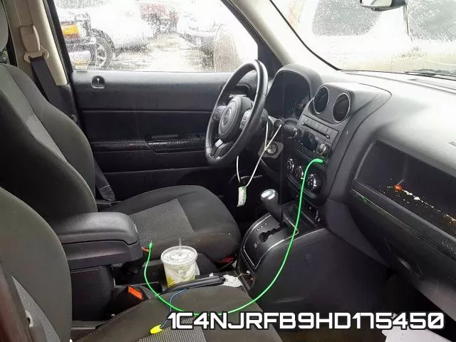 1C4NJRFB9HD175450_5.webp