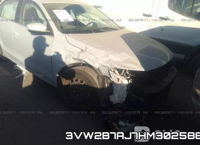 3VW2B7AJ7HM302586