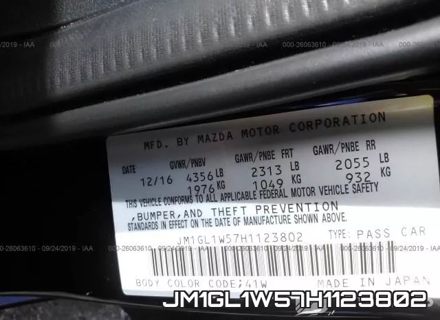 JM1GL1W57H1123802_9.webp