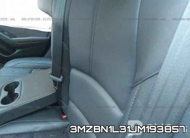 3MZBN1L31JM193857_8.webp