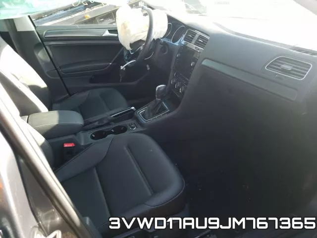 3VWD17AU9JM767365_5.webp
