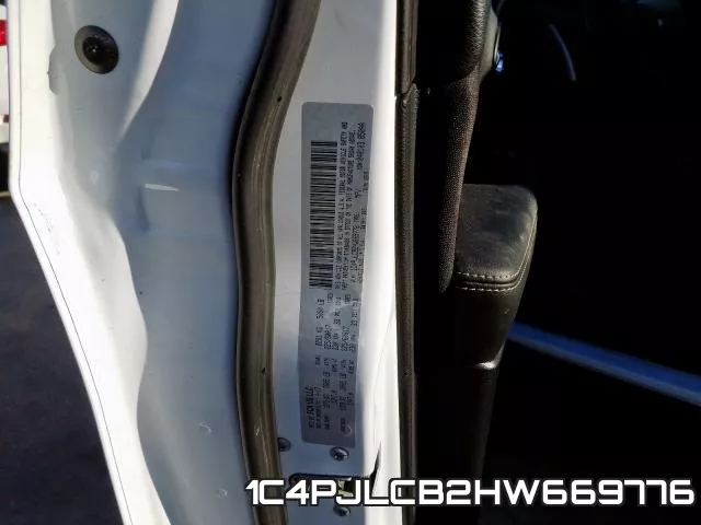 1C4PJLCB2HW669776_10.webp