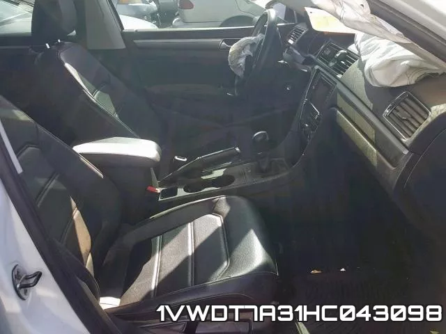 1VWDT7A31HC043098_5.webp