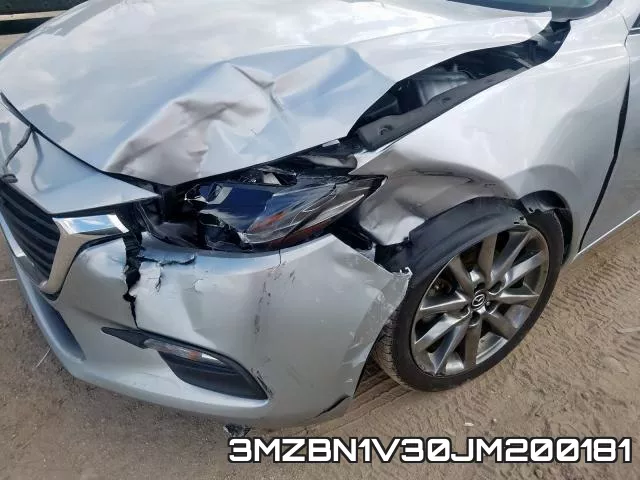 3MZBN1V30JM200181_9.webp
