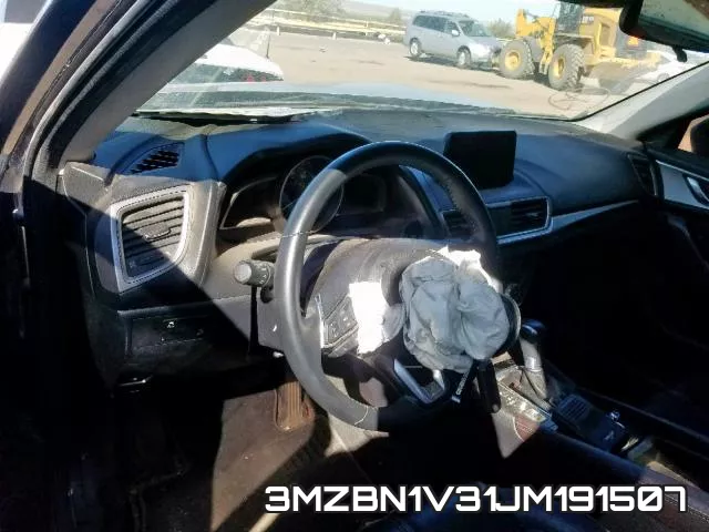 3MZBN1V31JM191507_9.webp