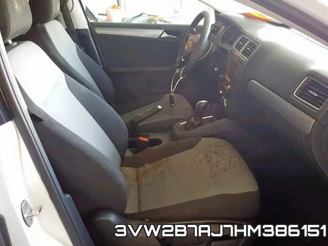 3VW2B7AJ7HM386151