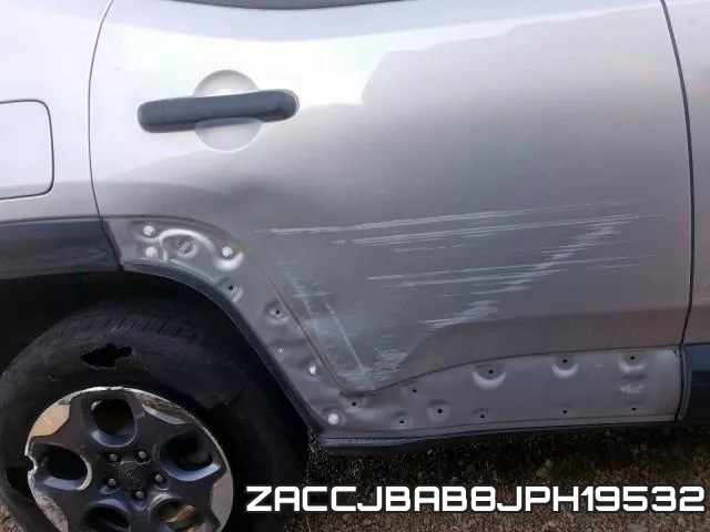 ZACCJBAB8JPH19532_9.webp