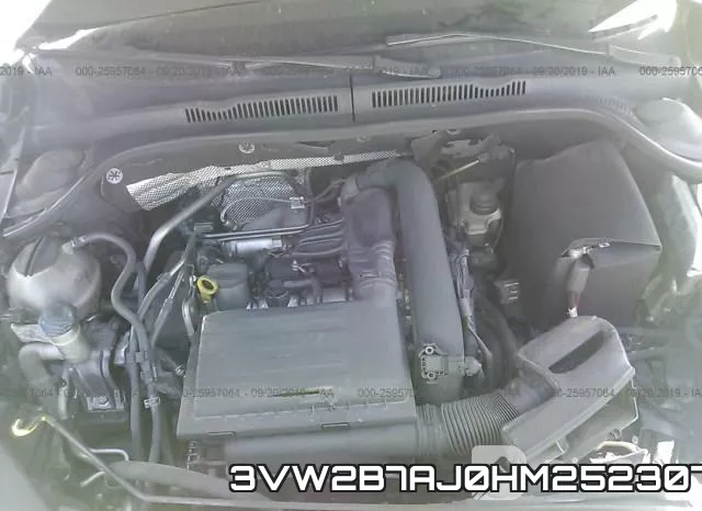 3VW2B7AJ0HM252307_10.webp