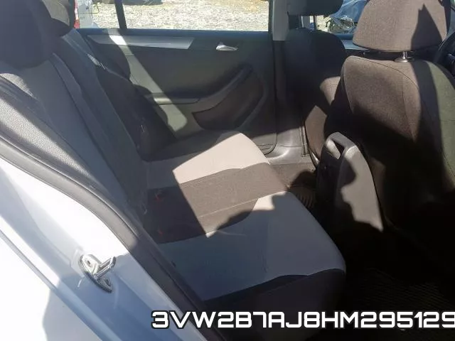 3VW2B7AJ8HM295129_6.webp