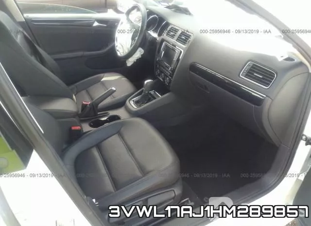 3VWL17AJ1HM289857_5.webp