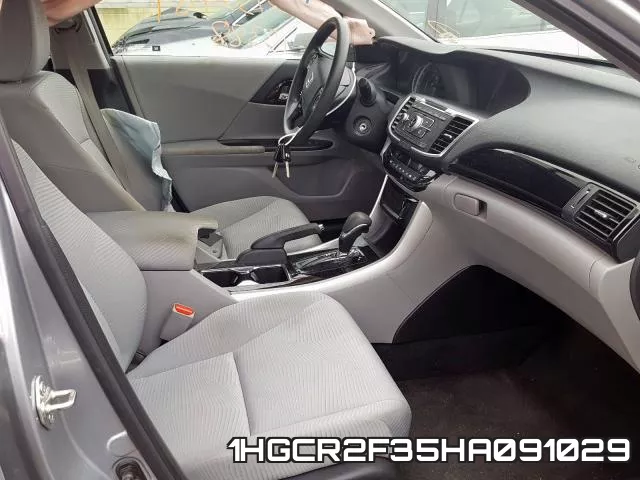 1HGCR2F35HA091029_5.webp