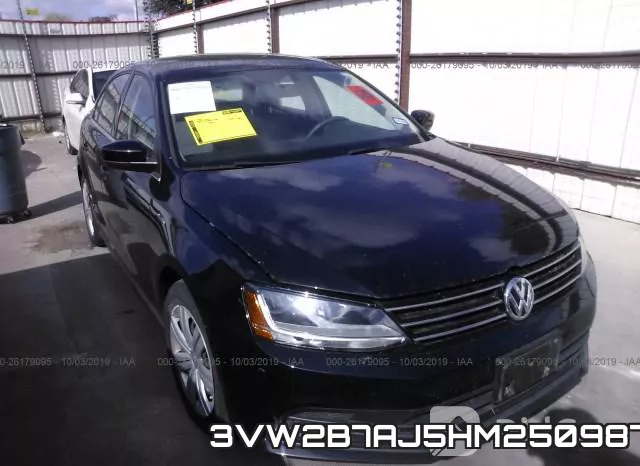 3VW2B7AJ5HM250987_1.webp