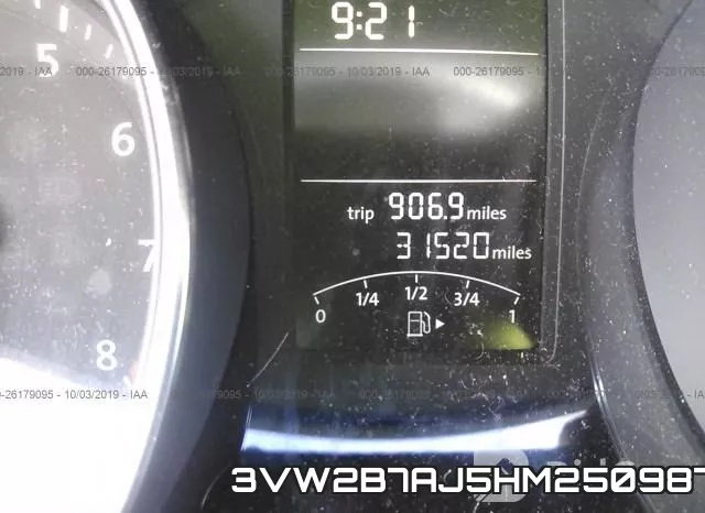 3VW2B7AJ5HM250987