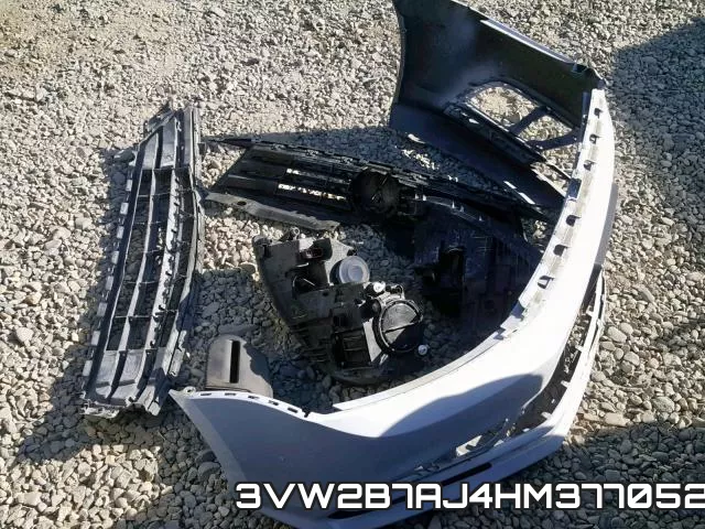 3VW2B7AJ4HM377052_9.webp