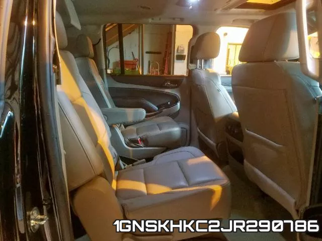 1GNSKHKC2JR290786_6.webp