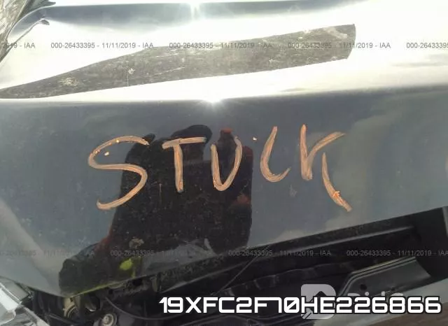 19XFC2F70HE226866_10.webp