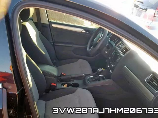 3VW2B7AJ7HM206733_5.webp