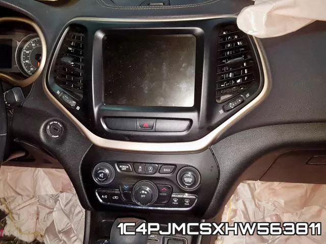 1C4PJMCSXHW563811_9.webp