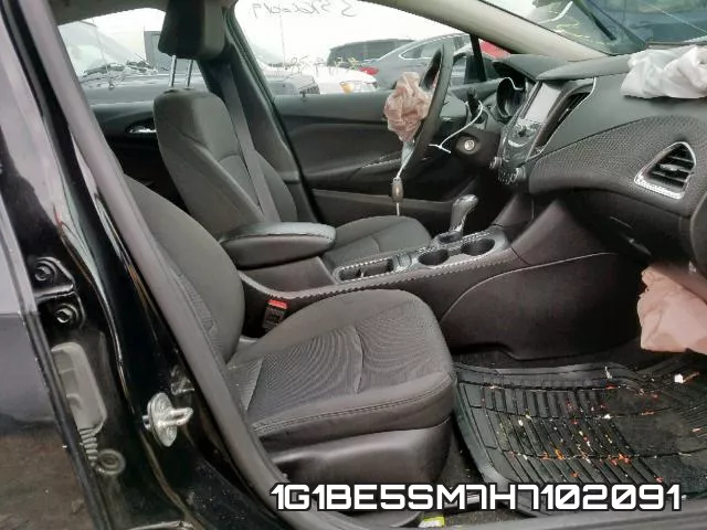 1G1BE5SM7H7102091_5.webp